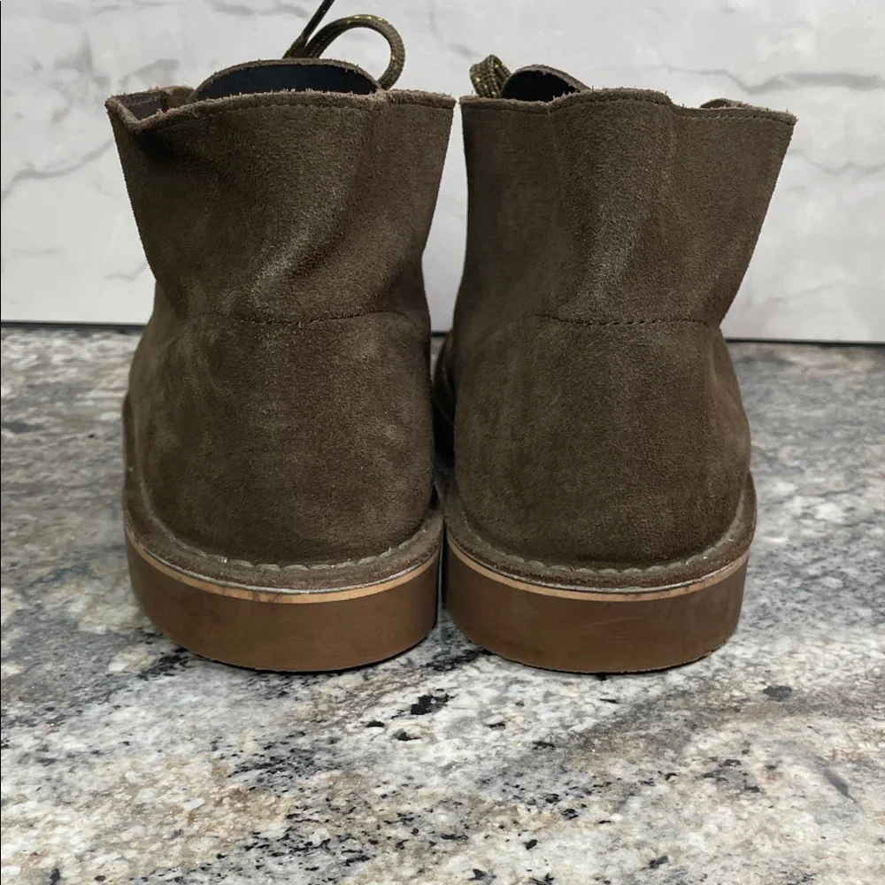 Clarks stylish suede